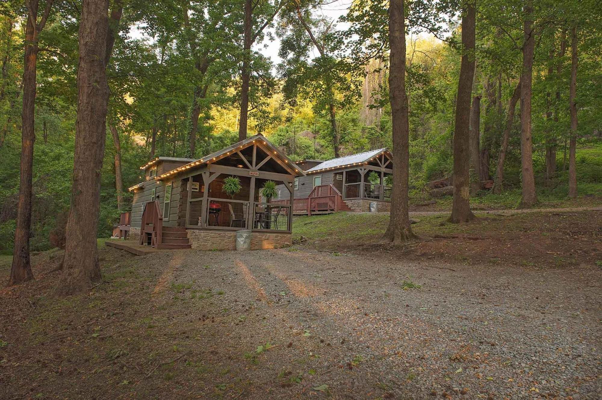 Tiny Cabin Village Private Hot Tub Lynda Cabin Chattanooga Exterior photo