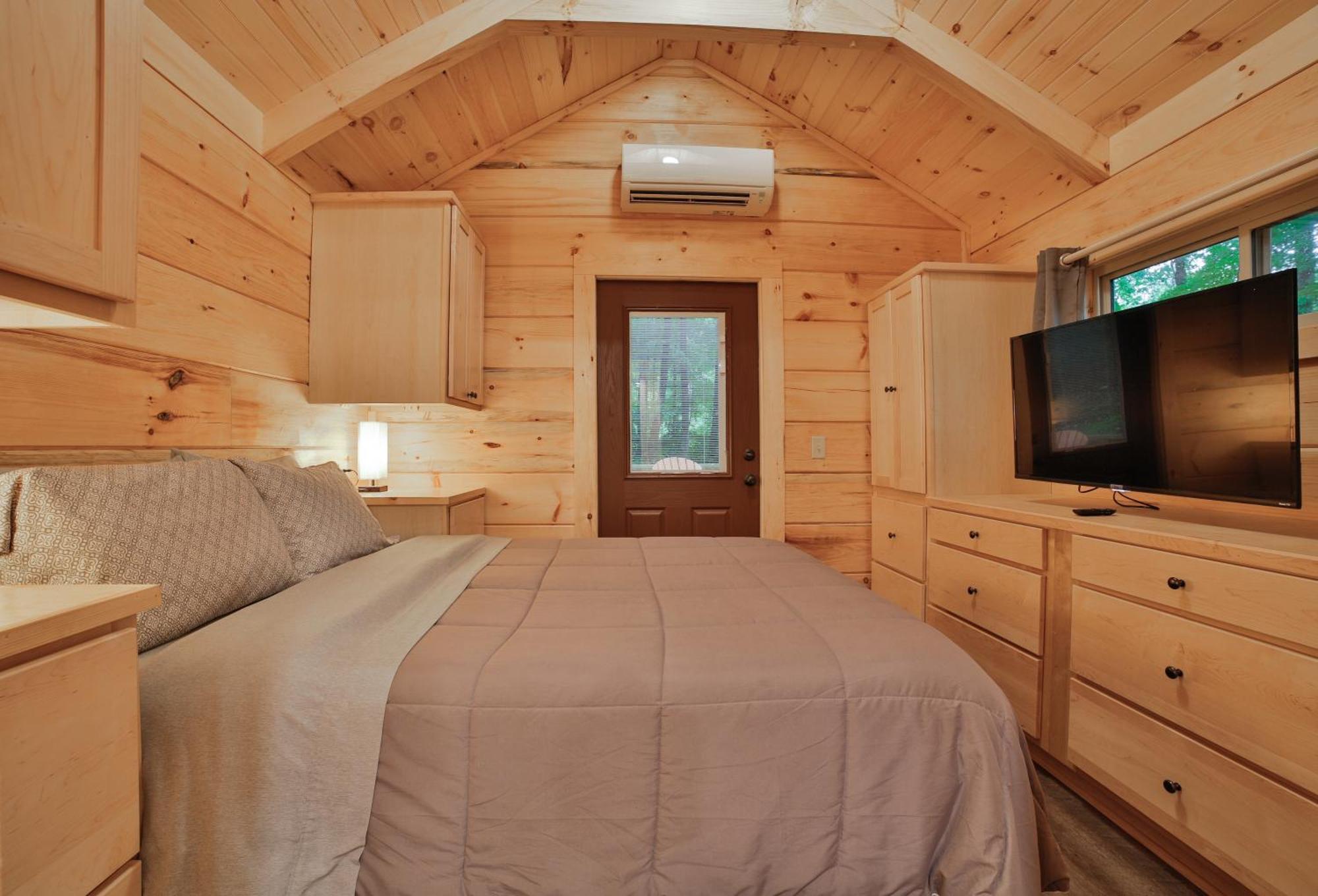Tiny Cabin Village Private Hot Tub Lynda Cabin Chattanooga Exterior photo
